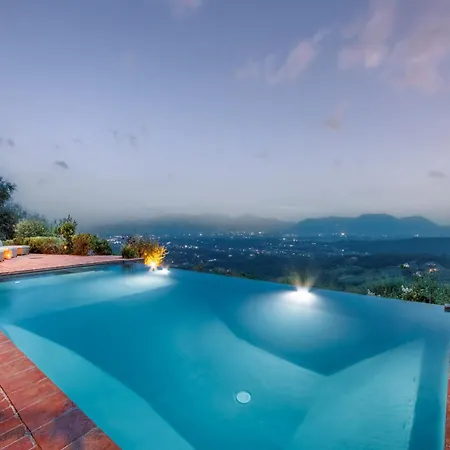 Lina, Luxury With Pool 别墅